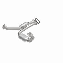 Load image into Gallery viewer, MagnaFlow Direct Fit Catalytic Converter 04 Ranger/Bser 3.0 Front 50S
