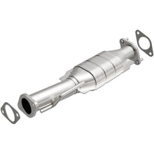 Load image into Gallery viewer, MagnaFlow Direct Fit Catalytic Converter 09-11 GMC Acadia 3.6L