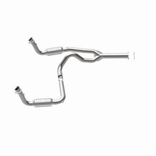 Load image into Gallery viewer, MagnaFlow Direct Fit Catalytic Converter 00 Chevy Express 1500 5.7L