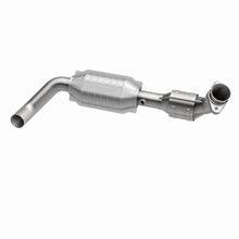 Load image into Gallery viewer, MagnaFlow Direct Fit Catalytic Converter 04-06 F-150 Pickup 5.4L 2WD D/S