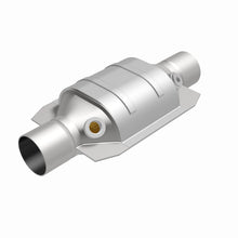 Load image into Gallery viewer, MagnaFlow Universal Catalytic Converter 2.5 Dual O2 Boss FED