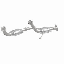 Load image into Gallery viewer, MagnaFlow Direct Fit Catalytic Converter 96-99 Taurus Code U AXOD 49