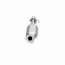 Load image into Gallery viewer, MagnaFlow Direct Fit Catalytic Converter 00-02 Toyota Tundra 4.7L