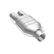 Load image into Gallery viewer, MagnaFlow Universal Catalytic Converter 2.5/2 Single/Dual O2