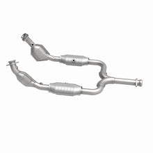 Load image into Gallery viewer, MagnaFlow Direct Fit Catalytic Converter 99/01-03 Ford Mustang 3.8L