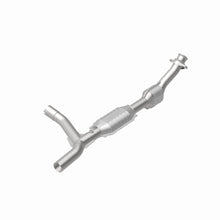 Load image into Gallery viewer, MagnaFlow Direct Fit Catalytic Converter 01-03 Ford E150 4.2L P/S