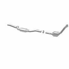 Load image into Gallery viewer, MagnaFlow Direct Fit Catalytic Converter 2003 ML350 3.7L Underbody