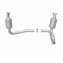 Load image into Gallery viewer, MagnaFlow Direct Fit Catalytic Converter OEM 2004 Dodge Dakota Underbody