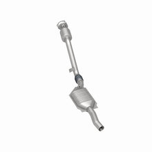 Load image into Gallery viewer, MagnaFlow Direct Fit Catalytic Converter 03 Volkswagen Passat 2.8L