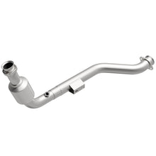 Load image into Gallery viewer, MagnaFlow Direct Fit Catalytic Converter Mercedes SLK320 04 Passenger Side CA