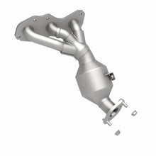 Load image into Gallery viewer, MagnaFlow Direct Fit Catalytic Converter 06-09 Toyota RAV4 3.5L