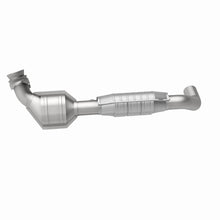 Load image into Gallery viewer, MagnaFlow Direct Fit Catalytic Converter 04-06 F-150 Pickup 5.4L 2WD D/S