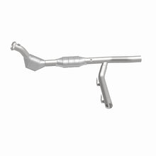 Load image into Gallery viewer, MagnaFlow Direct Fit Catalytic Converter 97-98 Ford Expedition 4.6