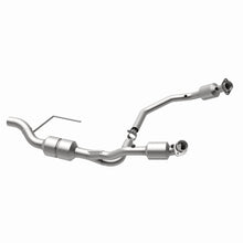 Load image into Gallery viewer, MagnaFlow Direct Fit Catalytic Converter Dodge 01-02 Ram 1500/2500/3500 Van 5.9L