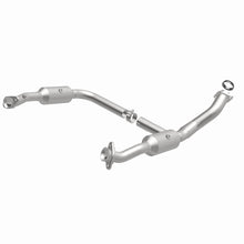 Load image into Gallery viewer, MagnaFlow DF Conv Ford/Mercury 06-10 Explorer/Mountaineer/ 07-10 Explorer SportTrac 4.0L Y-Pipe Assy