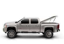 Load image into Gallery viewer, UnderCover 15-19 Chevy Colorado/GMC Canyon 5ft Lux Bed Cover - Silver Ice - GTR Auto