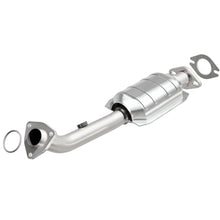 Load image into Gallery viewer, MagnaFlow Direct Fit Catalytic Converter 01-04 Pathfinder Driver Side Rear