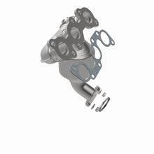 Load image into Gallery viewer, MagnaFlow Direct Fit Catalytic Converter California Grade 04-06 Toyota Camry 3.3L