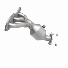Load image into Gallery viewer, MagnaFlow Direct Fit Catalytic Converter 06-09 Toyota RAV4 3.5L