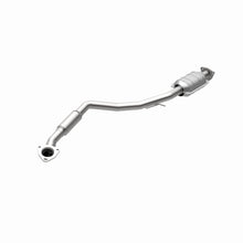 Load image into Gallery viewer, MagnaFlow Direct Fit Catalytic Converter 99-02 Daewoo Nubira 2.0L re