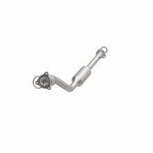 Load image into Gallery viewer, MagnaFlow Direct Fit Catalytic Converter 99-02 GM Alero/Sunfire 2.4L