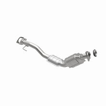 Load image into Gallery viewer, MagnaFlow Direct Fit Catalytic Converter 08 Trailb/Envoy 4.2L