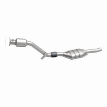 Load image into Gallery viewer, MagnaFlow Direct Fit Catalytic Converter 03 Volkswagen Passat 2.8L