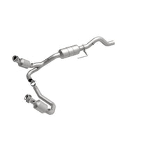 Load image into Gallery viewer, MagnaFlow Direct Fit Catalytic Converter 00-03 Durango 4WD 5.9L