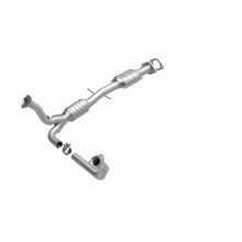 Load image into Gallery viewer, MagnaFlow Direct Fit Catalytic Converter 00-04 S10/Sonoma 4.3L