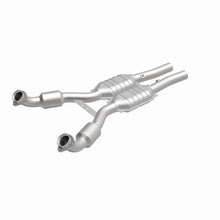 Load image into Gallery viewer, MagnaFlow Direct Fit Catalytic Converter 04 Chevrolet Corvette 5.7L *NOT FOR SALE IN CALIFORNIA*