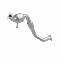 Load image into Gallery viewer, MagnaFlow Direct Fit Catalytic Converter 07 VW Touareg 3.6L Rear close