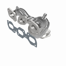 Load image into Gallery viewer, MagnaFlow Direct Fit Catalytic Converter 01-04 Escape 3.0 rear manif