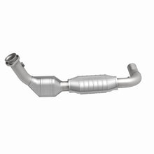Load image into Gallery viewer, MagnaFlow Direct Fit Catalytic Converter 97-98 Ford Exped 4.6L D/S