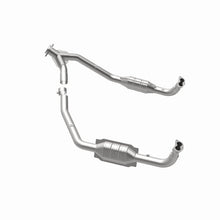 Load image into Gallery viewer, MagnaFlow Direct Fit Catalytic Converter 94-95 Disc./Defender 3.9L
