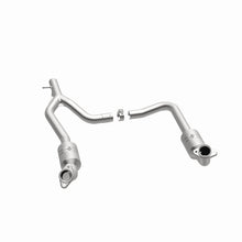 Load image into Gallery viewer, MagnaFlow Direct Fit Catalytic Converter 2009-2014 E-150 4.6 L Underbody