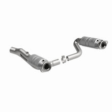 Load image into Gallery viewer, MagnaFlow Direct Fit Catalytic Converter Raider 2006 8 4.7L