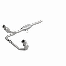 Load image into Gallery viewer, MagnaFlow Direct Fit Catalytic Converter 00-03 Dodge Dakota 2WD 4.7L