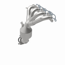 Load image into Gallery viewer, MagnaFlow Direct Fit Catalytic Converter 2004-2005 Colorado 2.8L