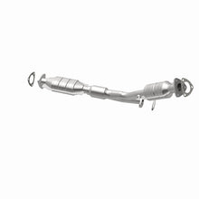 Load image into Gallery viewer, MagnaFlow Direct Fit Catalytic Converter 00-03 Saturn 3L rr CA