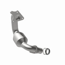 Load image into Gallery viewer, MagnaFlow Direct Fit Catalytic Converter 2011-2015 Juke L4 1.6 OEM Underbody