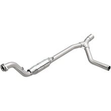 Load image into Gallery viewer, MagnaFlow Direct Fit Catalytic Converter 04-05 Dodge Ram 1500 Pickup 5.7L P/S