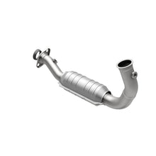 Load image into Gallery viewer, MagnaFlow Direct Fit Catalytic Converter 2004 Liberty P/S frt OEM