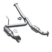 Load image into Gallery viewer, MagnaFlow Direct Fit Catalytic Converter 05 Explorer 4.0 2/4wd OEM