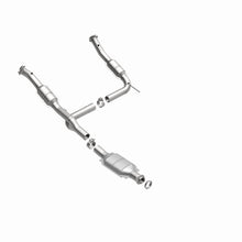 Load image into Gallery viewer, MagnaFlow Direct Fit Catalytic Converter Explorer 02-04 4.6L OEM