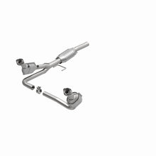 Load image into Gallery viewer, MagnaFlow Direct Fit Catalytic Converter 00-03 Dodge Dakota 3.9L