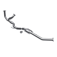 Load image into Gallery viewer, MagnaFlow Direct Fit Catalytic Converter 98-00 Sienna 3.0L