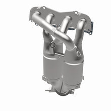Load image into Gallery viewer, MagnaFlow Direct Fit Catalytic Converter 01-06 Toyota Highlander 2.4L