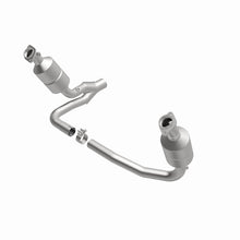 Load image into Gallery viewer, MagnaFlow Direct Fit Catalytic Converter OEM 2004 Dodge Dakota Underbody