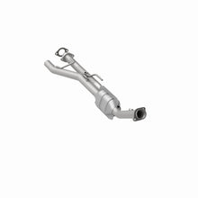 Load image into Gallery viewer, MagnaFlow Direct Fit Catalytic Converter 97-01 Explorer-Mountaineer