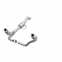 Load image into Gallery viewer, MagnaFlow Direct Fit Catalytic Converter 00-03 Dodge Durango 4.7L